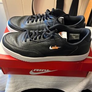 Nike Court Vintage Premium black white Size 10 CT1726-002 2019